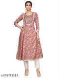 Beautiful cotton flared umbrella kurti, three-quarter sleeves, printed pattern, Indian embroidered gown