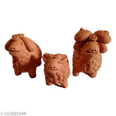 Natural terracotta sheep family set: Handmade eco-friendly momma, pappa, and baby figurines, approximately 8x4x4 cm each, made in India