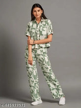 Polyester women's top & bottom set, short-sleeved fashionista ensemble from India (S: 36-22-36 / M: 38-22-38 / L: 40-22-40 / XL: 42-22-42 / XXL: 44-22-44)