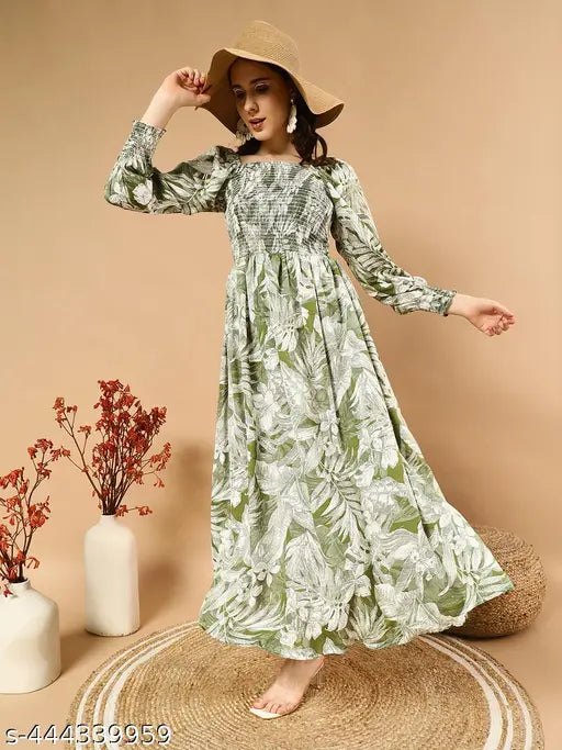 Green printed crepe three-quarter sleeve blouse, XS to XXL sizes, Indian origin