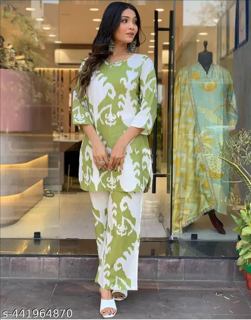 Trendy attractive rayon cotton Kurta and plazo Coord set, three-quarter sleeves on mannequin