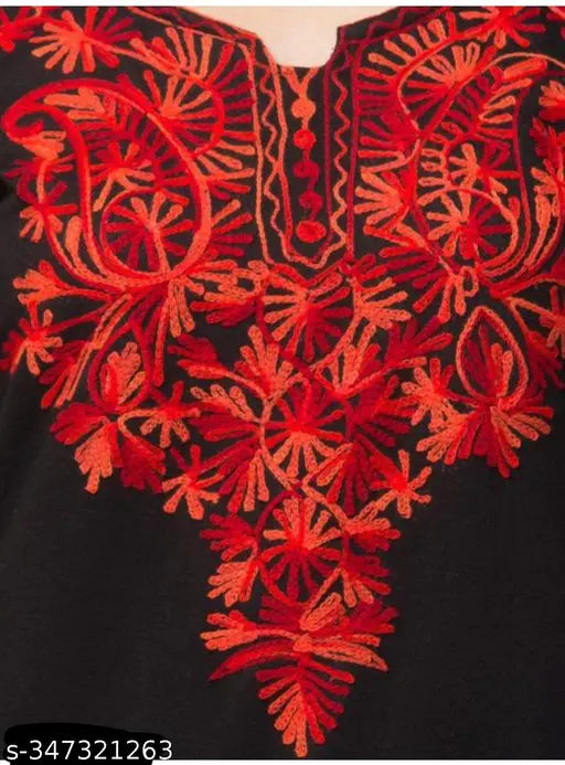 Woolen three-quarter sleeve kurti, solid design, M (Bust 40in, Len 52in), comfortable winter wear, Indian origin