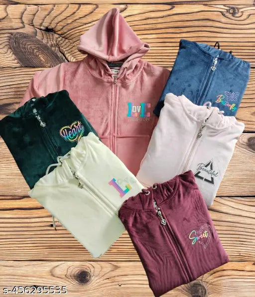 Wine color velvet zipper hoddie for kids, printed net pattern, long sleeves, 3-4 years size