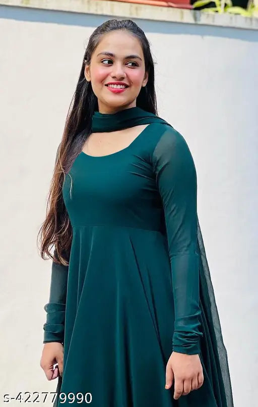 Georgette designer women's gown, long sleeves, solid pattern, includes 2m dupatta with gold lace, India origin