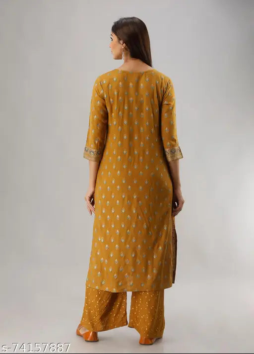 Gold foil printed rayon kurta and palazzo set (2pcs), Indian-inspired women's fashion, rayon fabric, three-quarter sleeves