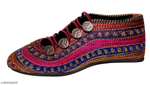 Synthetic ethnic women's flat shoes, comfortable and stylish for daily casual use, made in India