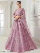 Graceful net lehenga set, embellished with Indian embroidery. Free size, 42m waist, 42m length, 2.25m dupatta
