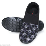 Women's mesh slip-on running shoes with winter bellies print, ideal for gym training and casual wear