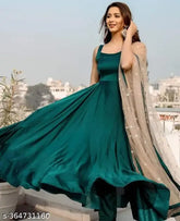 Green art silk Anarkali Kurta & Dupatta set (2 pieces), embroidered three-quarter sleeves, India-made traditional Indian wear for women