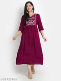 Embroidered rayon kurti with three-quarter sleeves, Aishani Drishya S, M, XL from India