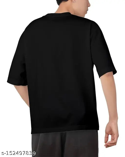 Relaxed fit cotton t-shirt for men, stylish printed design in short sleeves, India origin