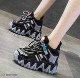 Stylish black sports shoes with mesh and rubber, lace-up design in various sizes (India origin)