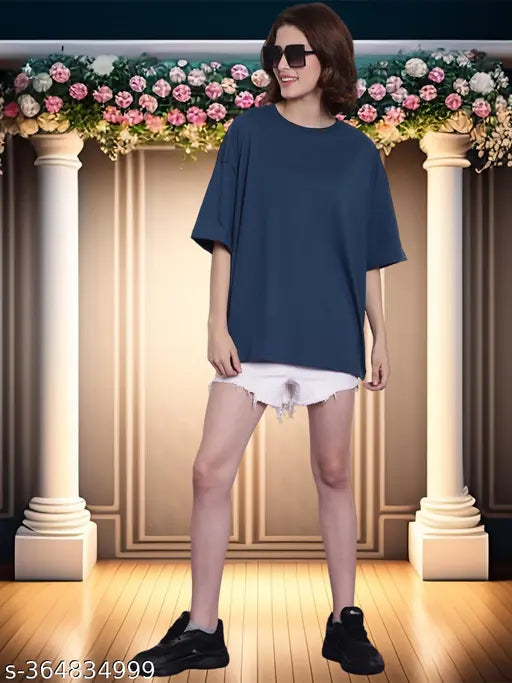 Cotton printed oversized baggy t-shirt for women, loose fit, short sleeves, India origin