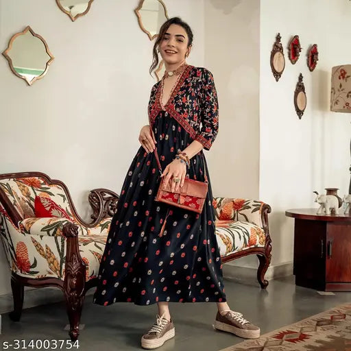 Black Rayon Anarkali Kurti, floral print for women's ethnic wear party dresses. Single, trendy style, three-quarter sleeves