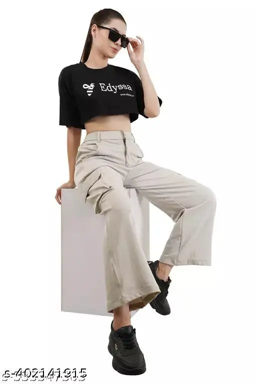 Cotton blend mid-waist cargo trousers for women's regular use and casual wear, solid net pattern in various sizes: S-XXXL