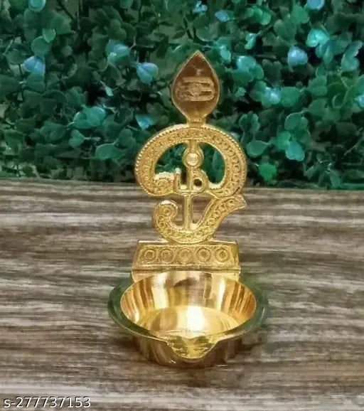 Brass Muruga idol, traditional OM Vilakku, Indian religious artifact, 6.5cm x 10.5cm x 10.5cm in size