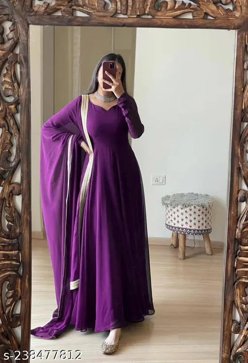 Fancy Georgette gown with long sleeves, solid pattern. XXL size, Indian-made traditional wear
