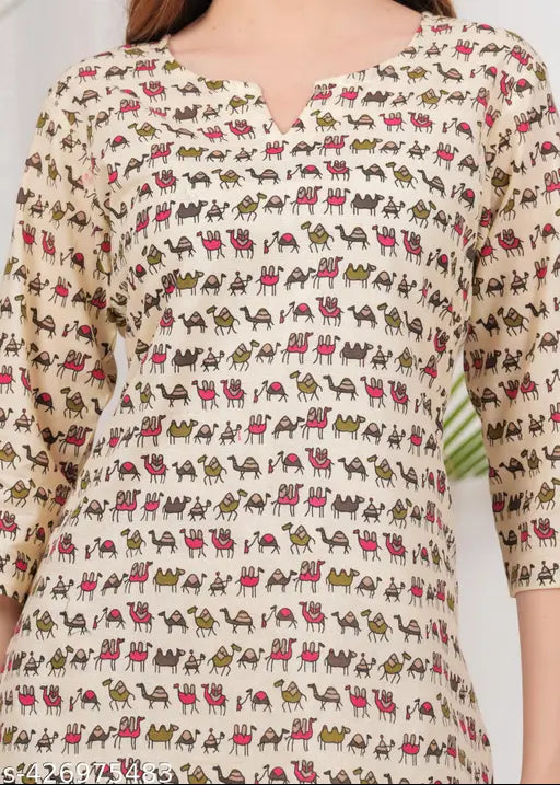 Cotton printed women's nightsuit, three-quarter sleeves, soft and cozy sleepwear in a vibrant pattern