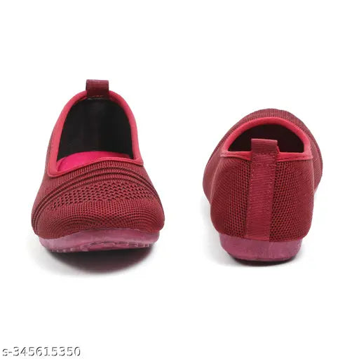Mesh sole, PVC textured Punjabi Jutis for women - stylish, comfortable, and traditional ethnic wedding shoes. Individual design with lace detail, slip-on fastening. Quality assured, size IND-4, 23.5 cm foot length. Made in India