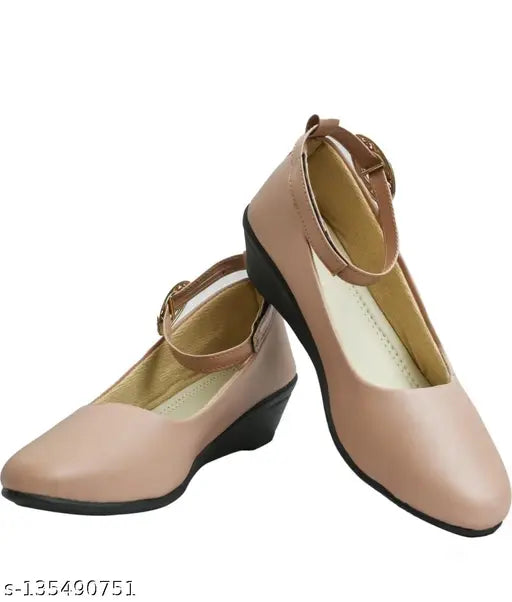 Textile bellies ballerinas in solid patterns, trendy women's dancewear from India (IND sizes: 3, 4, 5, 6, 7, 8, 9)