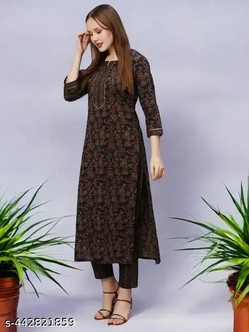 Printed crpe women's kurta set with pants, vibrant Indian pattern, S-XXXL sizes available