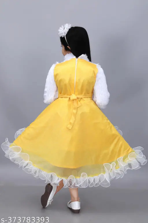 Yellow net below knee festive/wedding dress for girls (3-4 years), solid pattern on three-quarter sleeves