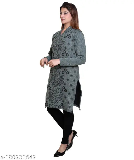 Woolen dripfit kurta for women, printed long-sleeved winter wear, India-origin