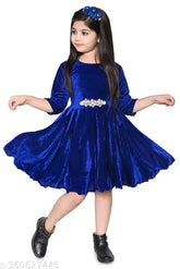 Velvet three-quarter sleeve dress for girls, solid pattern, soft and comfortable velvet fabric