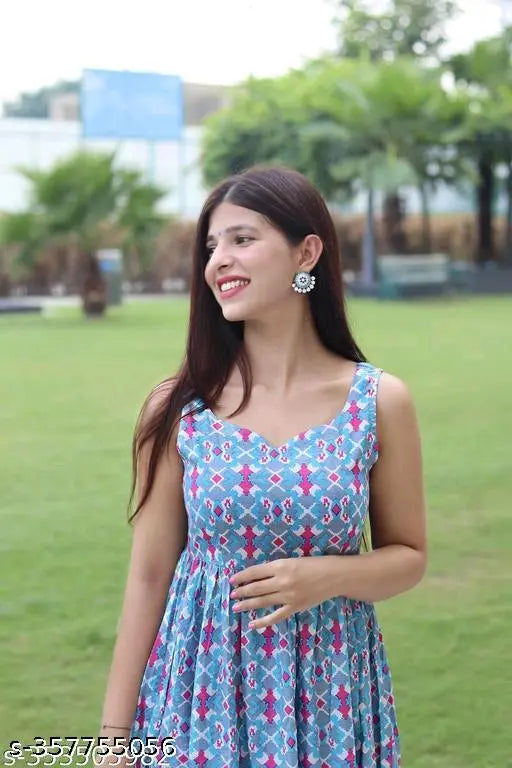 Blue rayon sleeveless maxi dress, western print pattern for women's fashion, Indian-made maxi dress on mannequin