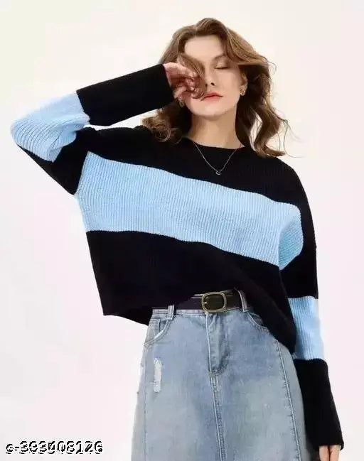 Spandex-blend oversize croptop t-shirt in solid color, perfect for versatile styling and all-day wear