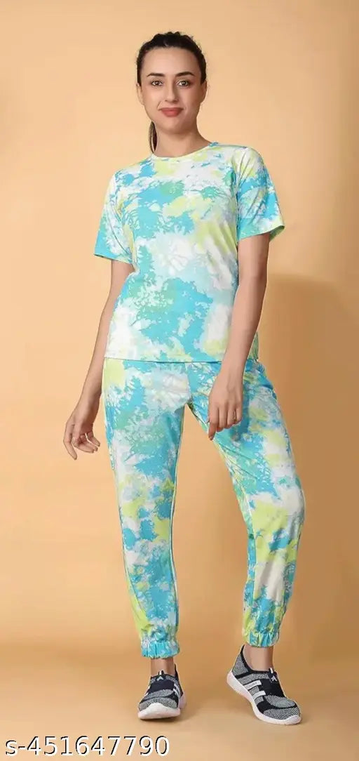 Green tie-dye women's pajama set, polyester top & bottom, limited stock, Indian craftsmanship