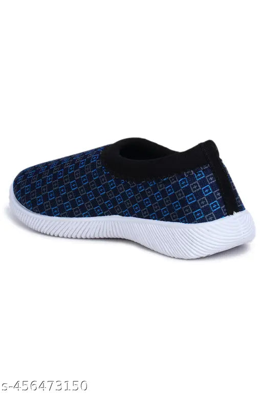 Comfortable textile bellies for women and girls in printed ballerina style, ideal for parties or outdoors. Slip-on design, sizes: IND-5, IND-6, IND-7, IND-8. Made in India