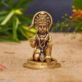 Brass Hanuman idol, Hindu religious strength figurine, traditional Indian showpiece for home decor (7.5cm x 10cm x 5cm)