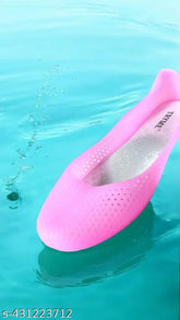 PU Monsoon Bellies and Juttis - stylish dailywear for women, closed-back solid pattern