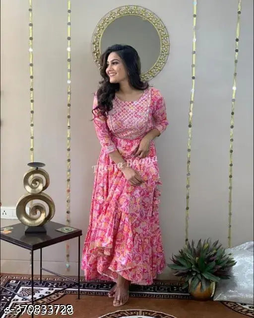 Rayon Bandhej Kurti, beautiful printed embroidery work on three-quarter sleeves, women's fashion from India