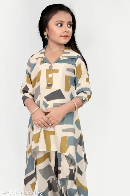 A-line pure cotton pyjamas set for kid, solids with long sleeves. Giomatric designed coordinated outfit, sizes 2-3 to 11-12 years, India origin