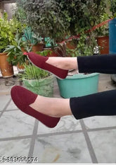 Mesh dailywear woman bellies, trendy bellies for casual fashion, India-made closed back style