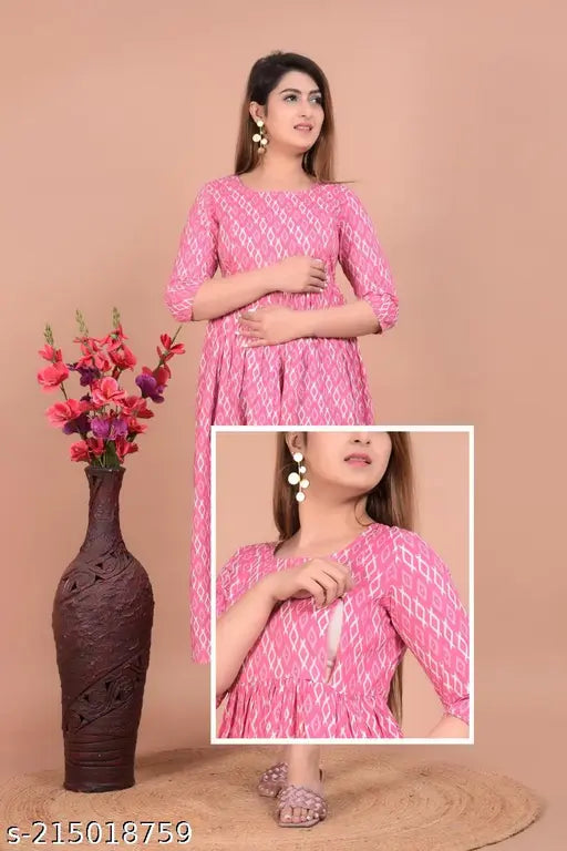 Pink cotton Anarkali maternity kurti, three-quarter sleeves, printed combo. Soft cotton fabric, side zip, India origin