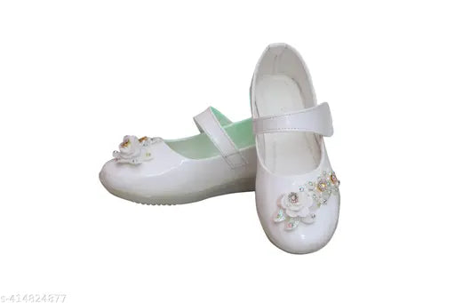 Colorblocked patent leather kids' valley shoe, PVC sole, size 15-10 years, India origin