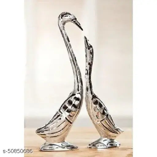 Silver oxide aluminum kissing swan set (7 inch, 6 inch), feng shui bird & animal showpiece for home decor