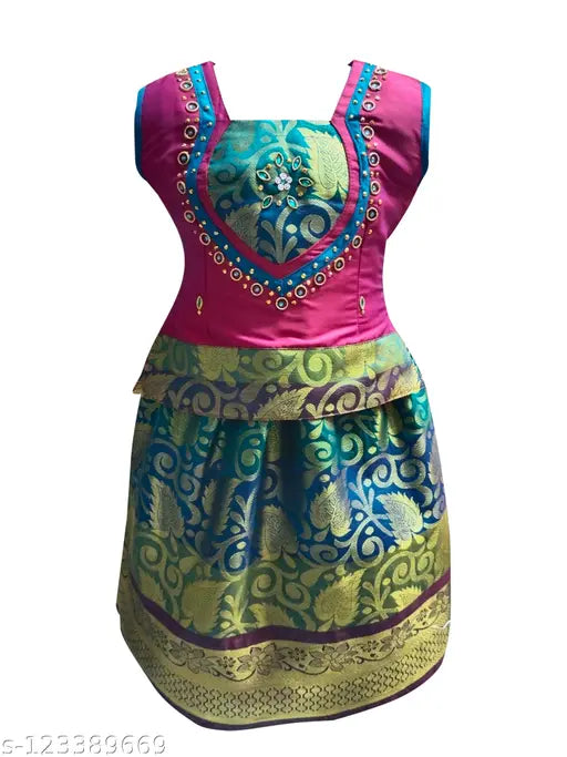 Girls traditional cotton-silk Lehenga choli set, sleeveless, solid pattern, ready-to-wear for festivals, 6-8 years, Indian origin