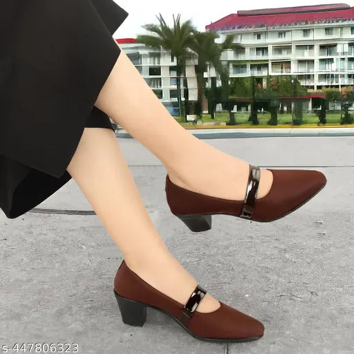 Brown textile pumps: colorblocked, closed back, mid-height block heel for versatile wear and all-day comfort - India