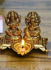 Metal Laxmi Ganesha puja idol with deepak, Indian devotional figure on a 10cm x 10cm base