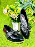 Embellished net patent leather flip flops for girls, Indian-made in sizes IND-4 to IND-8