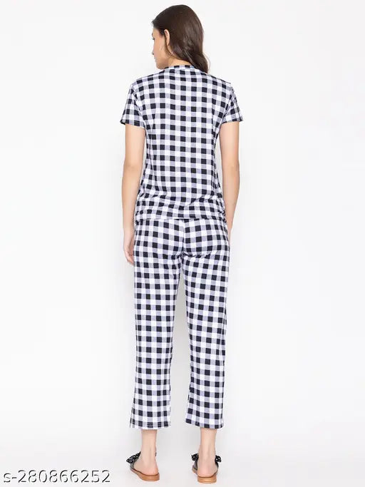 Striped cotton blend night suit set for women, short-sleeved t-shirt and pyjama pants with checked pattern, made in India (M: Top bust 36in, top length 26in, bottom waist 26in, bottom length 37in)