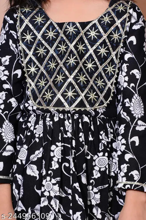 Black rayon Kurta Sharara Set with printed embroidered dupatta for kids baby girls, featuring three-quarter sleeves. Pack of 3 sizes: 3-4 years and 7-8 years. Handcrafted Indian children's wear