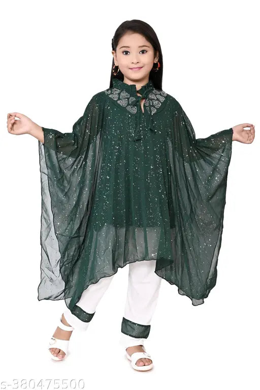 Kids baby green cotton blend clothing set, A-line pyjamas with printed long sleeves for 2-3, 5-6, 6-7, 7-8, 9-10, and 10-11 years. Made in India