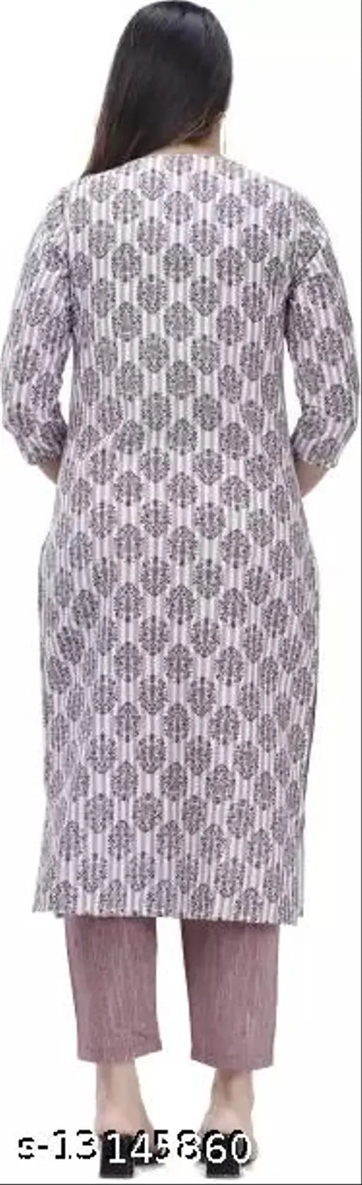 Stylish printed cotton kurti and pant set in three-quarter sleeves, single set for M, L, XL, XXL; Indian ethnic wear on model