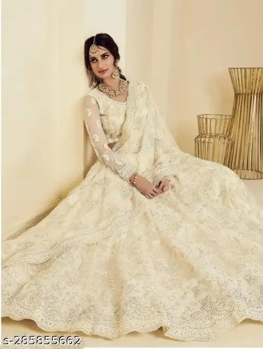 Embellished Anarkali Lehenga-Choli set in free size (Net), Indian bridal wear with dupatta, perfect for weddings