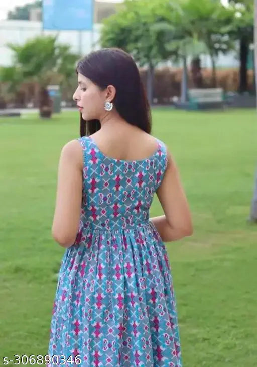 Blue rayon printed kurti, sleeveless maxi dress for women, Indian evening wear for outdoor events